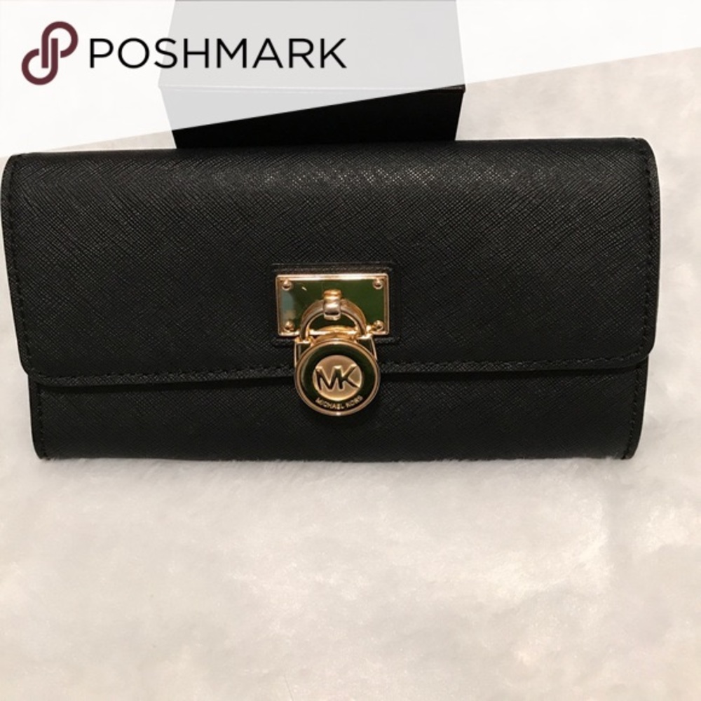 Michael Kors Hamilton Wallet in Black